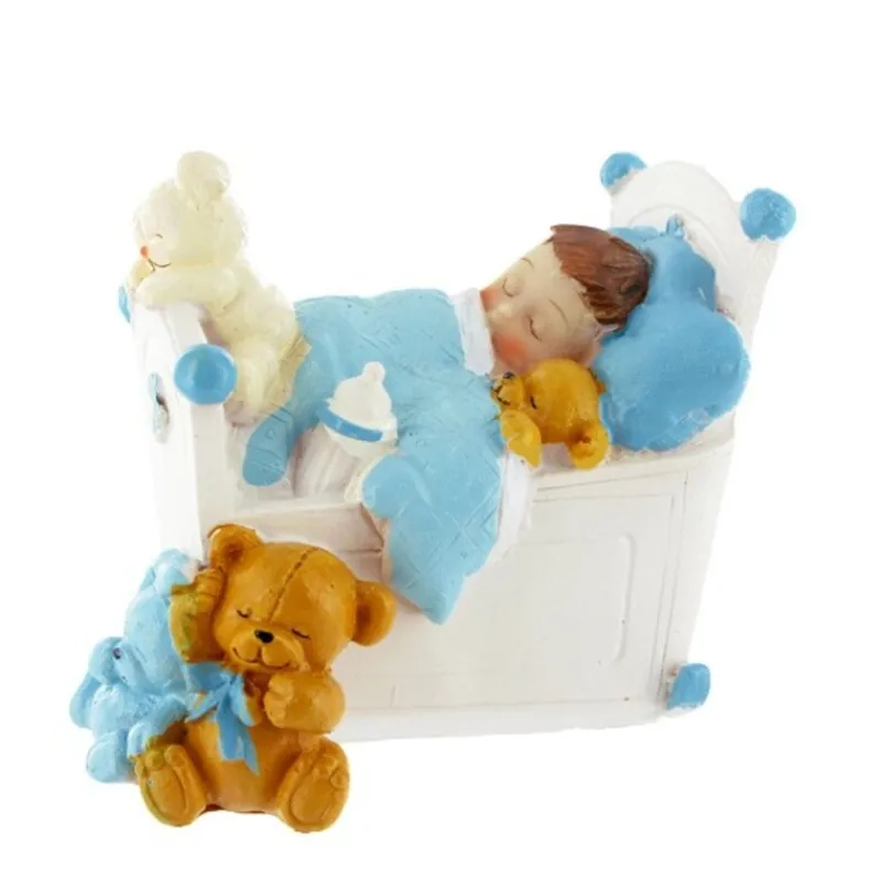 Cerf Dellier Bébé garçon dans son lit