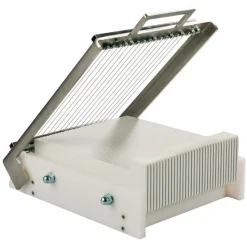 Cerf Dellier Mini-guitare 240x250 plaque inox 260x26 cm