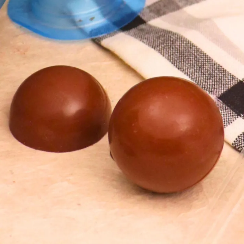 Cerf Dellier Moule chocolat en 3 parties 5 demi sphères