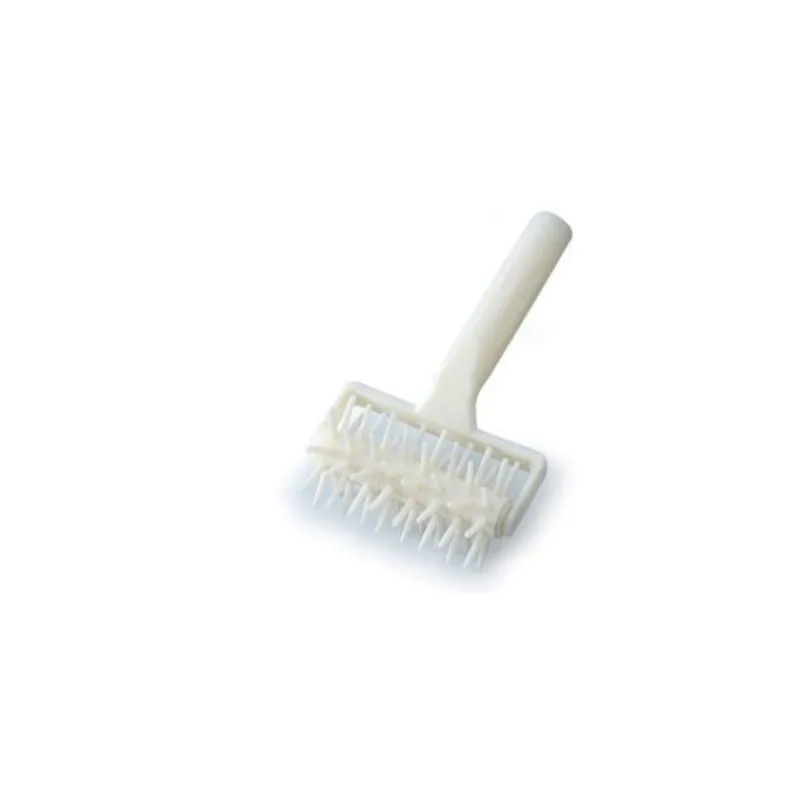 Cerf Dellier Rouleau pique pâte plastique 6 cm