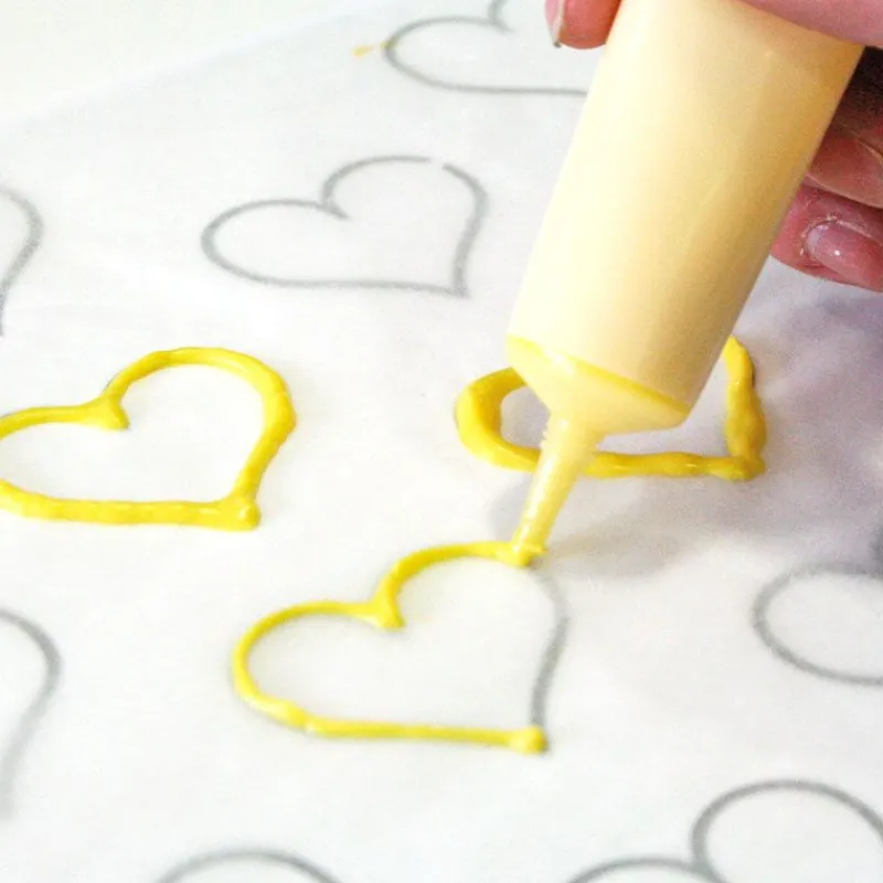 Cerf Dellier Stylo pâtissier jaune goût chocolat