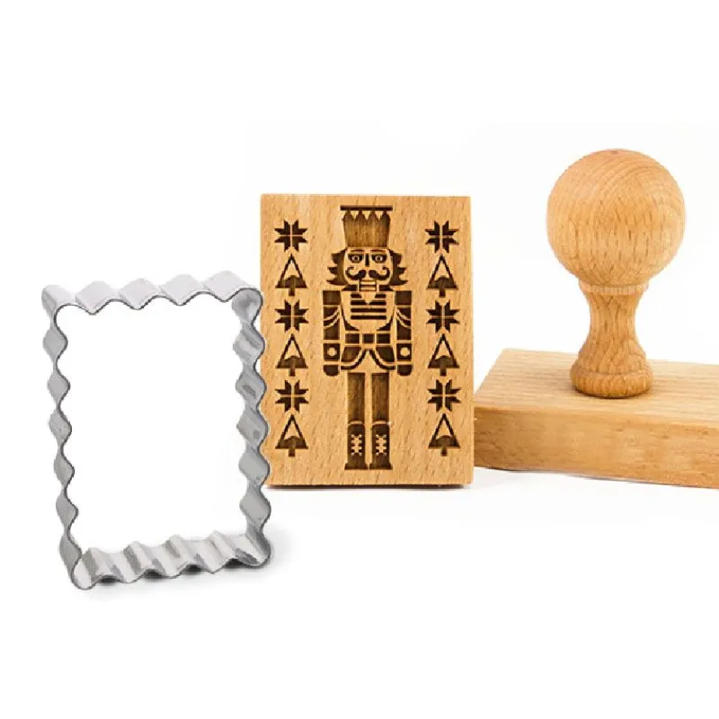 Cerf Dellier Tampon à biscuit bois Casse Noisette + découpoir rectangle